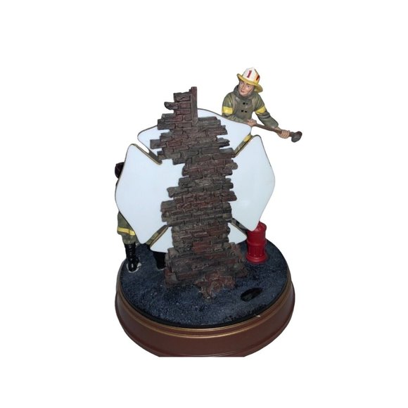Bradford Exchange Firemen " Heroes At Work " Limited Firefighter Series Figurine - Picture 6 of 9
